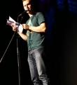 Nik Salzflausen beim Poetry Slam Erlangen im April 2015.jpg