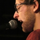 Maximilian Humpert beim Poetry Slam Erlangen im Dezember 2013