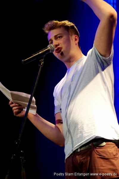 Finale Philipp Potthast beim Poetry Slam Erlangen im Februar 2015