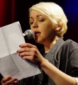 Leonie Warnke beim Poetry Slam Erlangen im Februar 2016