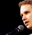 Yannick Steinkellner beim Poetry Slam in Erlangen im Februar 2017