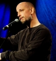 Dalibor beim Poetry Slam in Erlangen im Januar 2017