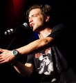 Flo Langbein beim Poetry Slam Erlangen im Juni 2015