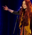 Lara Ermer beim Poetry Slam in Erlangen im März 2015