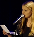 Sira Busch beim Poetry Slam in Erlangen im März 2015