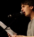 Elias Hirschl beim Poetry Slam Erlangen im März 2016