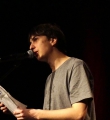 Elias Hirschl beim Poetry Slam Erlangen im März 2016