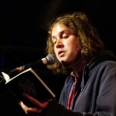 Jan Lindner beim Poetry Slam Erlangen im Mai 2014