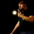 Nikita Gorbunov beim Poetry Slam Erlangen im Mai 2014