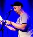 Paul Weigl beim Poetry Slam im Oktober 2014