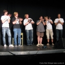 Am Ende jedes Slams kommen die Poeten nochmal auf die Bühne um sich feiern zu lassen beim Poetry Slam Erlangen "Sommer Spezial" August 2010